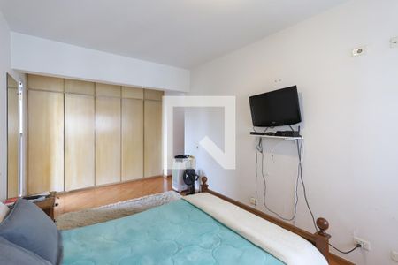 Apartamento à venda com 219m², 4 quartos e 4 vagasSuíte 1