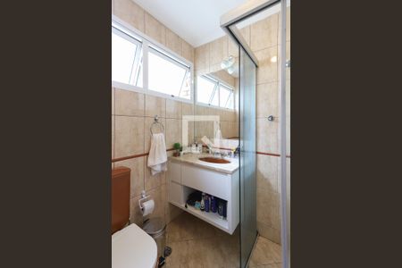 Apartamento à venda com 219m², 4 quartos e 4 vagasBanheiro da Suíte 2