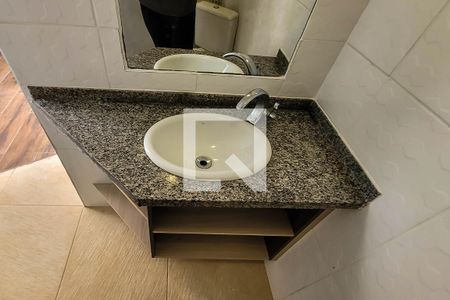 Casa para alugar com 46m², 1 quarto e sem vaga Casa para alugar com 46m², 1 quarto e sem vagaBanheiro 1