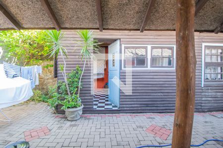 Casa à venda com 102m², 3 quartos e 2 vagas Casa à venda com 102m², 3 quartos e 2 vagasÁrea de Serviço