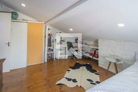 Casa à venda com 102m², 3 quartos e 2 vagas Casa à venda com 102m², 3 quartos e 2 vagasQuarto 1