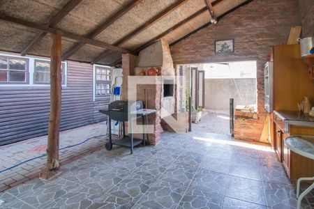 Casa à venda com 102m², 3 quartos e 2 vagas Casa à venda com 102m², 3 quartos e 2 vagasQuintal