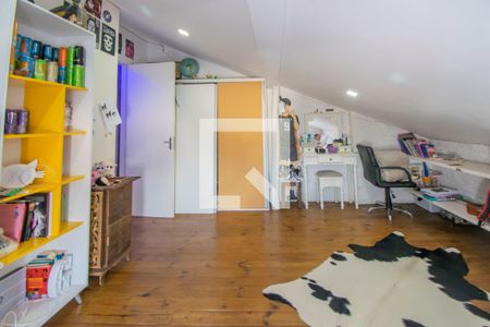 Casa à venda com 102m², 3 quartos e 2 vagas Casa à venda com 102m², 3 quartos e 2 vagasQuarto 1