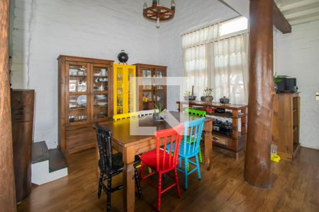 Sala de casa à venda com 3 quartos, 102m² em São José, Canoas