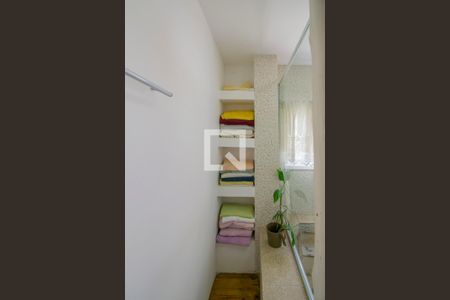 Casa à venda com 102m², 3 quartos e 2 vagas Casa à venda com 102m², 3 quartos e 2 vagasBanheiro