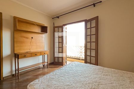 Casa de condomínio à venda com 240m², 4 quartos e 3 vagas Casa de condomínio à venda com 240m², 4 quartos e 3 vagasSuíte 1