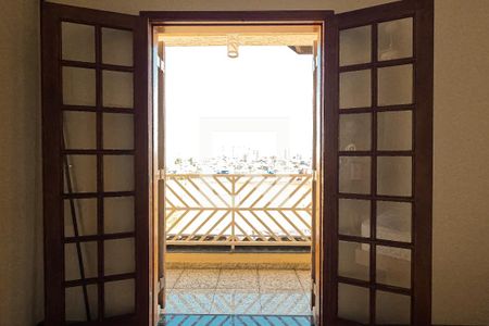 Casa de condomínio à venda com 240m², 4 quartos e 3 vagas Casa de condomínio à venda com 240m², 4 quartos e 3 vagasSuíte 1