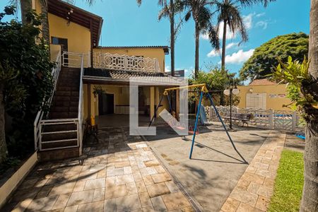 Casa de condomínio à venda com 240m², 4 quartos e 3 vagas Casa de condomínio à venda com 240m², 4 quartos e 3 vagasÁrea comum - Playground