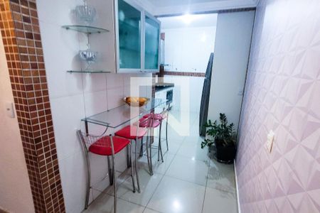 Casa à venda com 300m², 3 quartos e 1 vaga Casa à venda com 300m², 3 quartos e 1 vagaCozinha