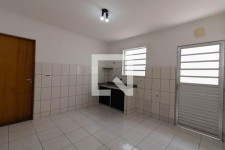 Casa à venda com 240m², 4 quartos e 1 vagaCozinha