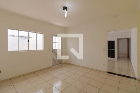 Casa à venda com 240m², 4 quartos e 1 vagaSala - Casa 2