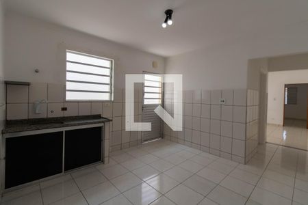Casa à venda com 240m², 4 quartos e 1 vagaCozinha