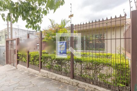 Casa à venda com 300m², 3 quartos e 5 vagasFachada