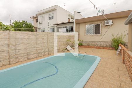 Casa à venda com 300m², 3 quartos e 5 vagasPiscina