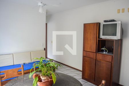 Sala + Cozinha de apartamento para alugar com 1 quarto, 40m² em Cachoeira do Bom Jesus, Florianópolis