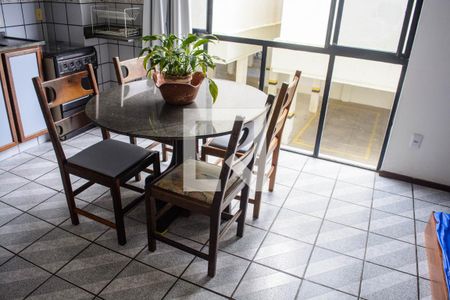 Sala + Cozinha - Mesa de Jantar de apartamento para alugar com 1 quarto, 40m² em Cachoeira do Bom Jesus, Florianópolis
