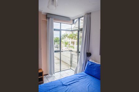Quarto - Vista Rua de apartamento para alugar com 1 quarto, 40m² em Cachoeira do Bom Jesus, Florianópolis