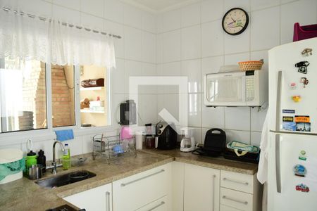 Casa de condomínio para alugar com 190m², 4 quartos e 3 vagasCozinha