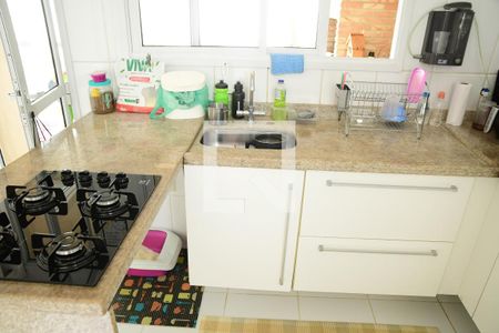 Casa de condomínio para alugar com 190m², 4 quartos e 3 vagasCozinha