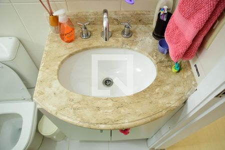 Casa de condomínio para alugar com 190m², 4 quartos e 3 vagasBanheiro suíte 1