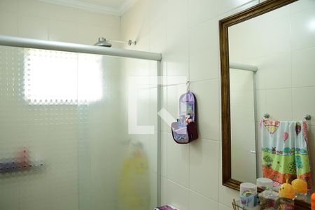 Casa de condomínio para alugar com 190m², 4 quartos e 3 vagasBanheiro suíte 1