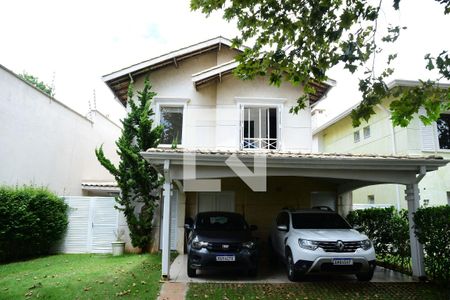 Casa de condomínio para alugar com 190m², 4 quartos e 3 vagasFachada