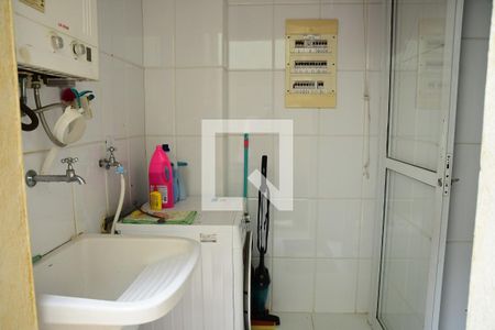 Casa de condomínio para alugar com 190m², 4 quartos e 3 vagasÁrea de Serviço