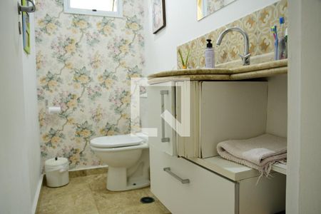 Casa de condomínio para alugar com 190m², 4 quartos e 3 vagasLavabo