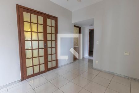 Sala de casa à venda com 4 quartos, 230m² em Salgado Filho, Belo Horizonte