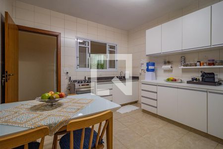 Casa à venda com 280m², 3 quartos e 3 vagasCozinha