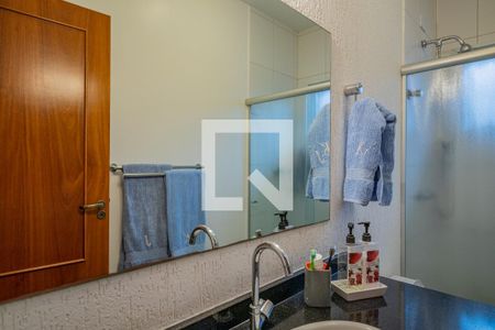 Casa à venda com 280m², 3 quartos e 3 vagasBanheiro da Suíte 1