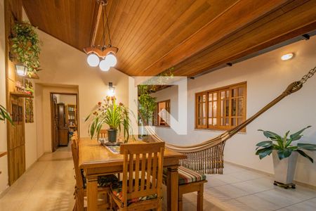 Casa à venda com 280m², 3 quartos e 3 vagasÁrea Externa