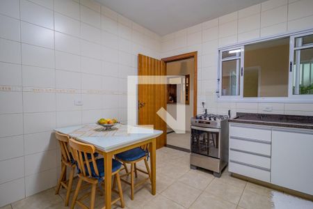 Casa à venda com 280m², 3 quartos e 3 vagasCozinha