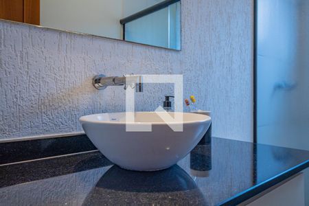 Casa à venda com 280m², 3 quartos e 3 vagasBanheiro da Suíte 2