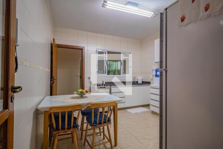 Casa à venda com 280m², 3 quartos e 3 vagasCozinha