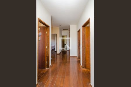 Casa para alugar com 270m², 4 quartos e 4 vagasCorredor