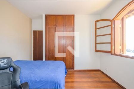 Casa para alugar com 270m², 4 quartos e 4 vagasQuarto 4