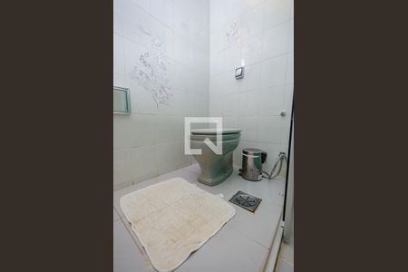 Casa para alugar com 270m², 4 quartos e 4 vagasBanheiro Social