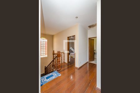 Casa para alugar com 270m², 4 quartos e 4 vagasCorredor