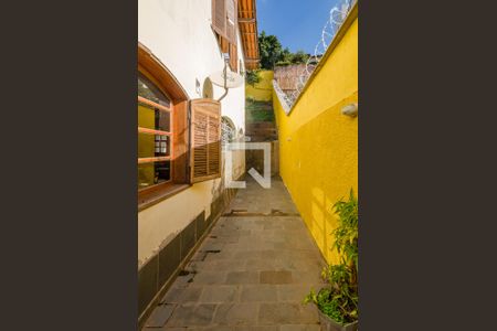 Casa para alugar com 270m², 4 quartos e 4 vagasQuintal