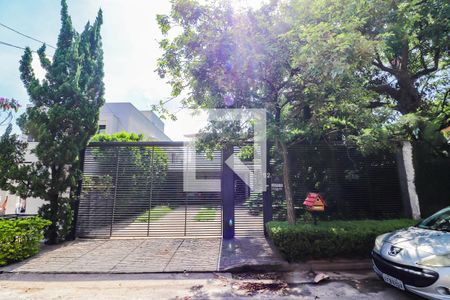 Casa para alugar com 400m², 5 quartos e 4 vagasFachada