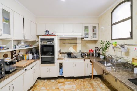 Casa para alugar com 400m², 5 quartos e 4 vagasCozinha