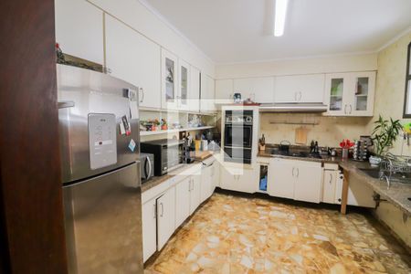 Casa para alugar com 400m², 5 quartos e 4 vagasCozinha