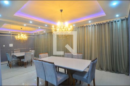 Casa à venda com 264m², 3 quartos e 4 vagasSala