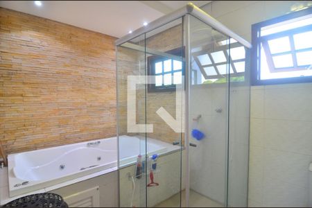 Casa à venda com 264m², 3 quartos e 4 vagasBanheiro