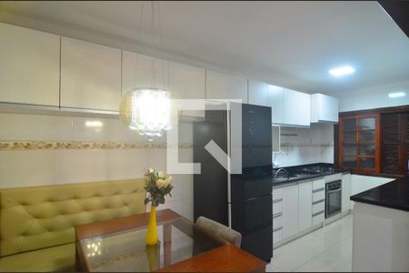 Casa à venda com 264m², 3 quartos e 4 vagasCozinha