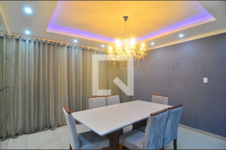 Casa à venda com 264m², 3 quartos e 4 vagasSala