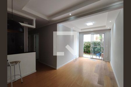 Sala de apartamento para alugar com 2 quartos, 68m² em Jardim do Divino, Ferraz de Vasconcelos