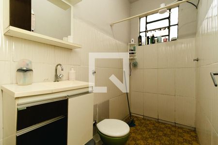 Casa à venda com 350m², 2 quartos e 1 vagaBanheiro