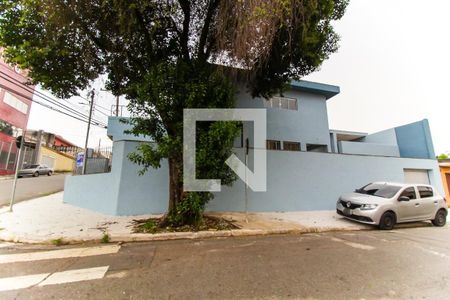 Casa à venda com 192m², 3 quartos e 2 vagasFachada